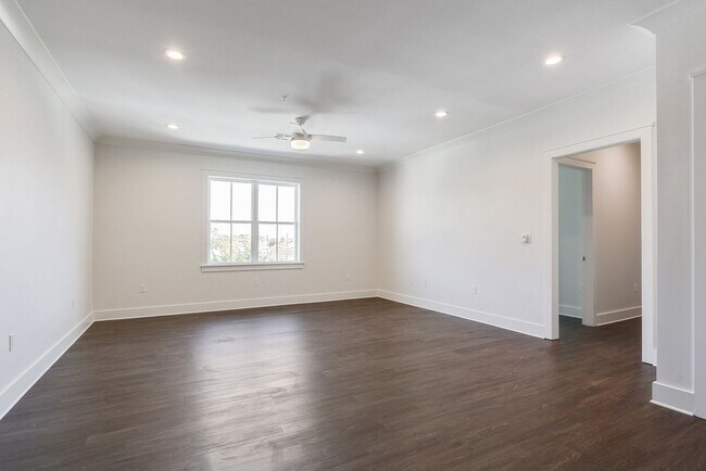 Photo - 201 Nashville Ave Unit #2B