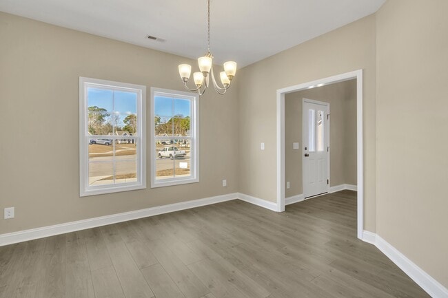 Photo - 909 Marshview Ct