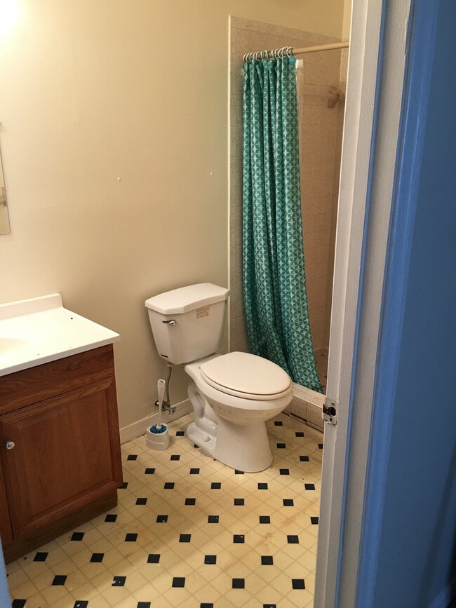 Photo - 1000 Pope St NW