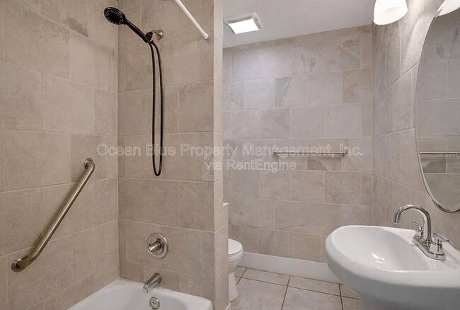 Photo - 316 W Columbus Dr Unit B1