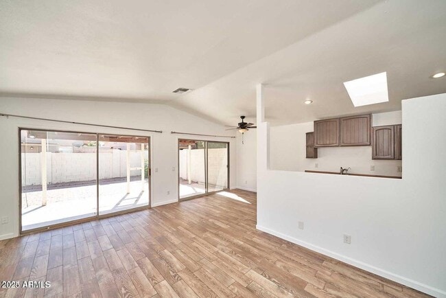 Photo - 2701 W Temple St