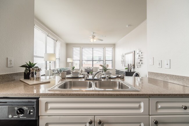 Photo - Bel Air Downtown