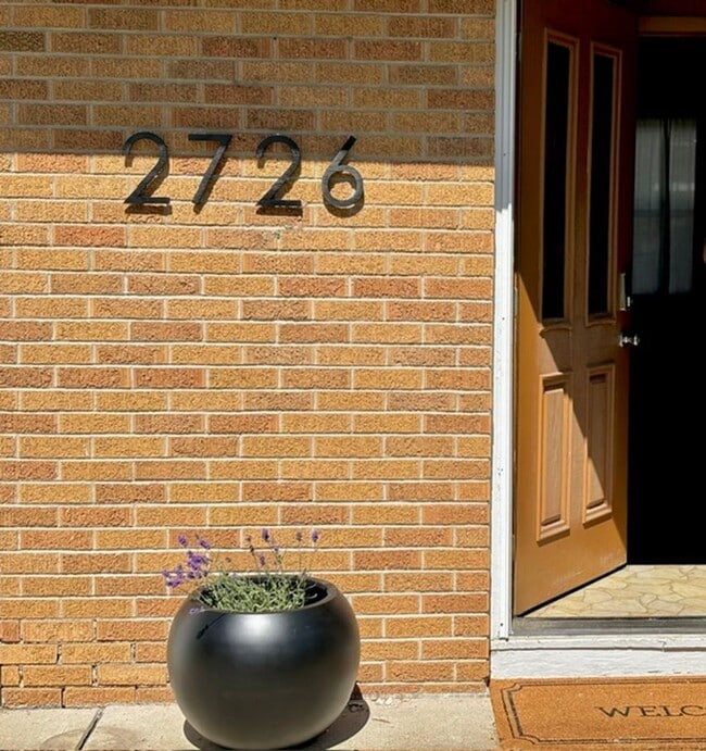 Photo - 2726 Applelane Ave