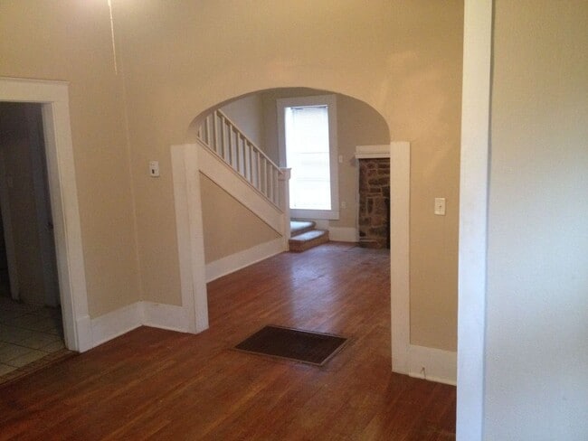 Photo - *Pre-Leasing* | Quaint Cottage Close to Ev...