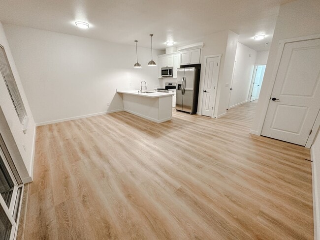 Photo - 202 Mashell Ave S Unit Mashell Financial Group LLC