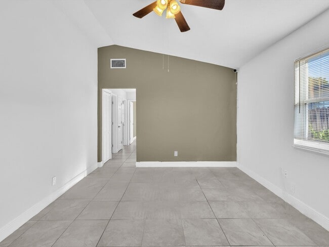 525 NW 10th Ave