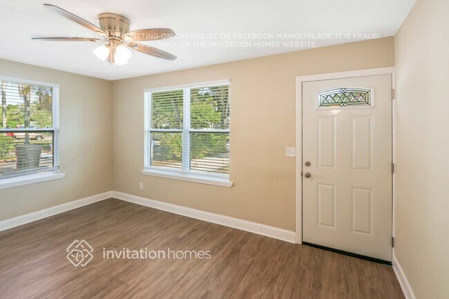 Photo - 2550 17th Ave S