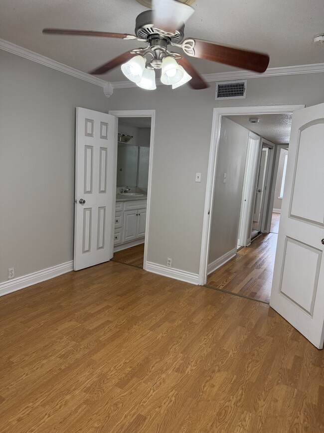 Photo - 2509 Giuffrias Ave