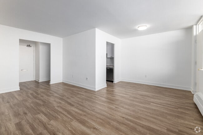 2BR, 1BA - 933SF - Dining/Living Room - 2801 Jane Street