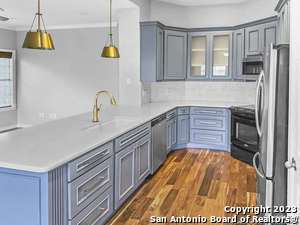 Photo - 71 Wolfeton Wy