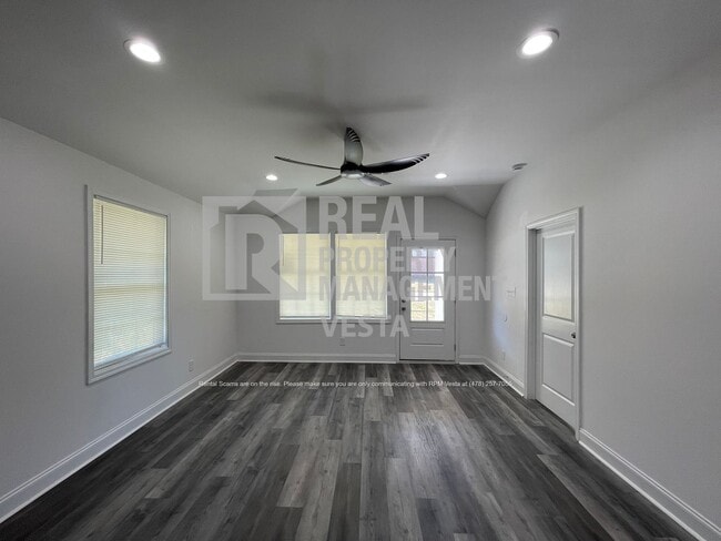 Photo - 2349 Berthadale Ave