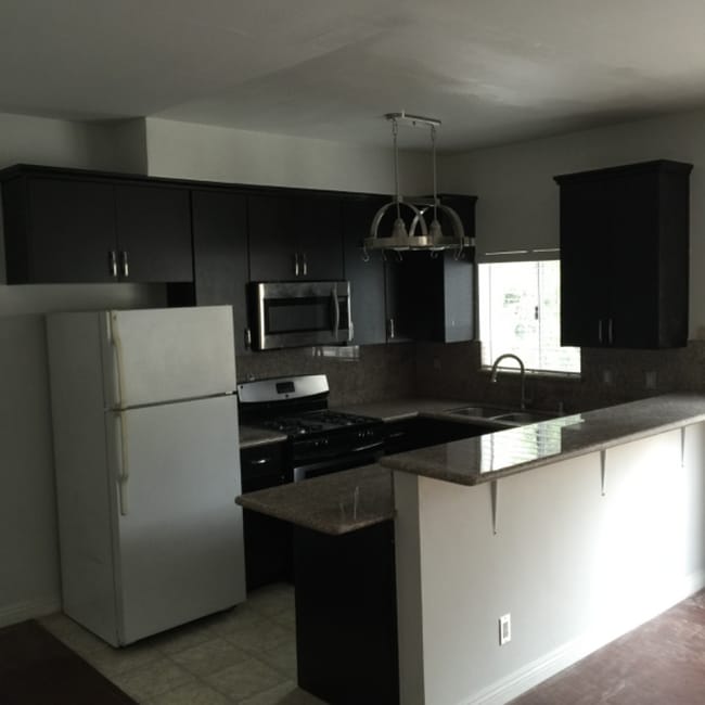 Photo - 3727 Watseka Ave Unit 205