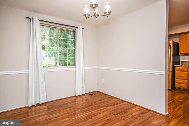 Photo - 10231 Millstream Dr