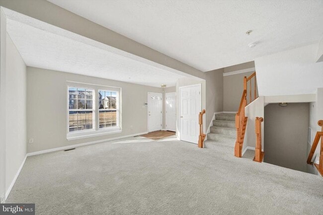 Building Photo - 5032 Finsbury Rd