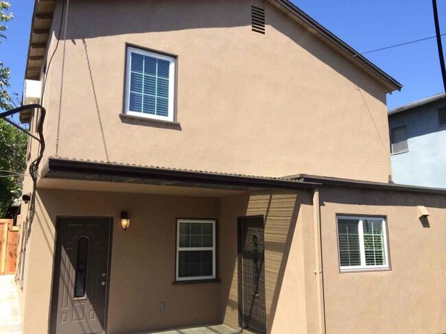 Photo - 71 Suffolk Ave Unit 71 1/2 A