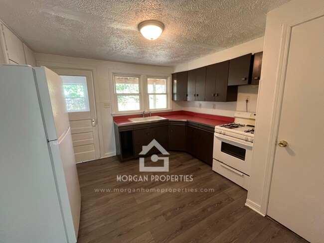 Photo - 212 E Andover Ave