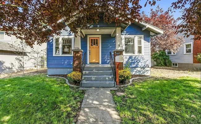 Building Photo - 1224 W Cleveland Ave