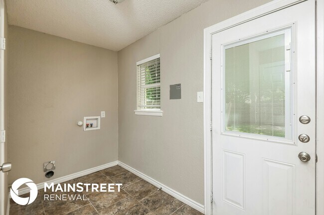 Photo - 405 S Judd St