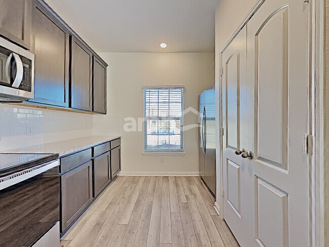 310 Garrett Ct