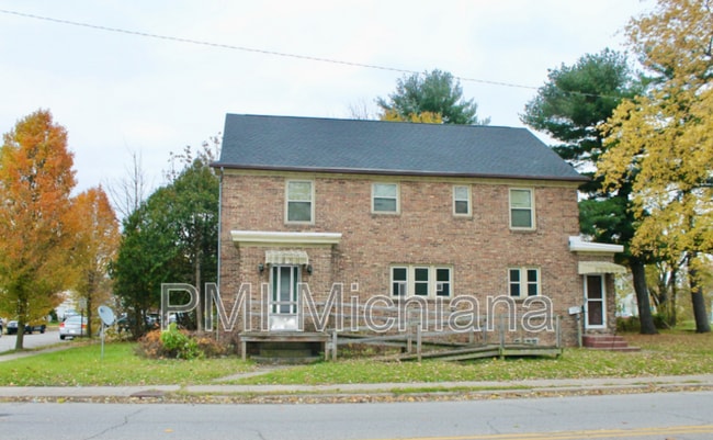 Building Photo - 338 N Olive St Unit A Rental