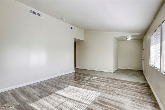 Photo - 5132 Springland St House