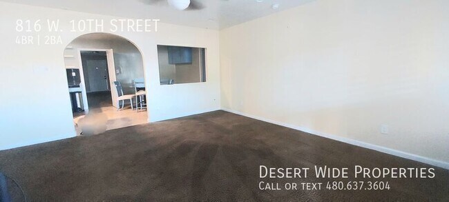 Photo - 816 W 10th St