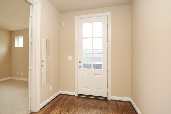 Photo - 1250 W 23rd St