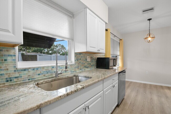 Photo - 5600 33rd Ave N