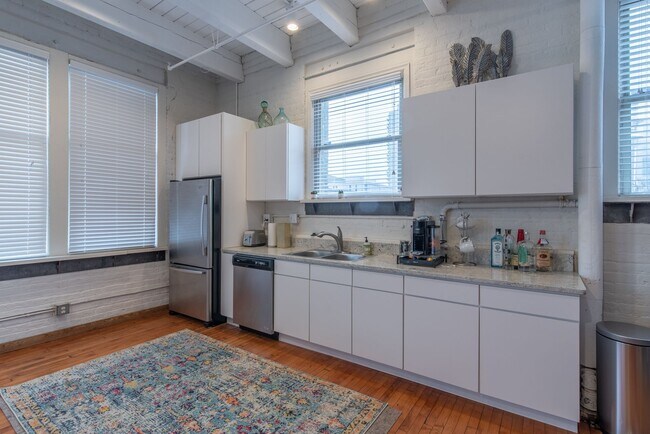 Robitshek Lofts