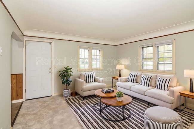 Photo - 4400 Xenia Ave N