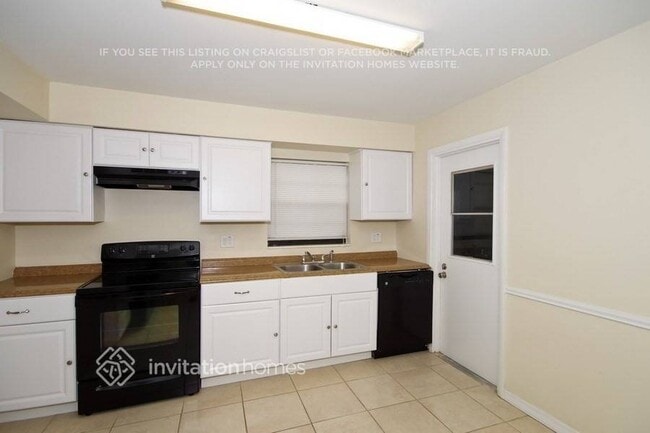 600 W Sunrise Dr
