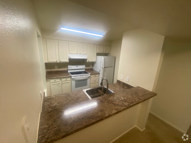 Building Photo - 13716 15th Ave NE Rental