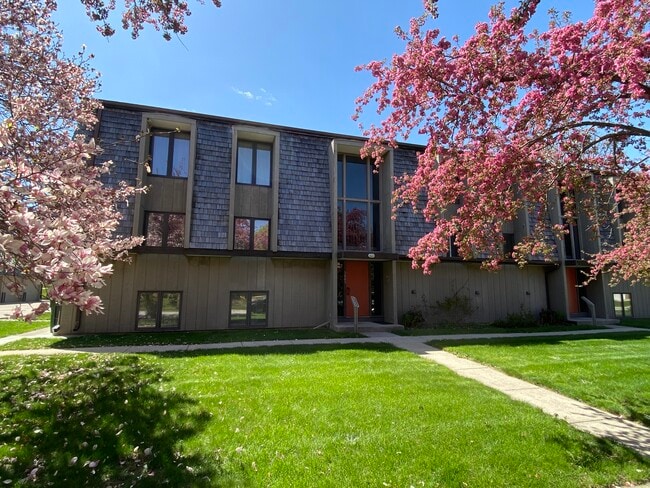 Photo - 3009 Grove Ave Unit 3