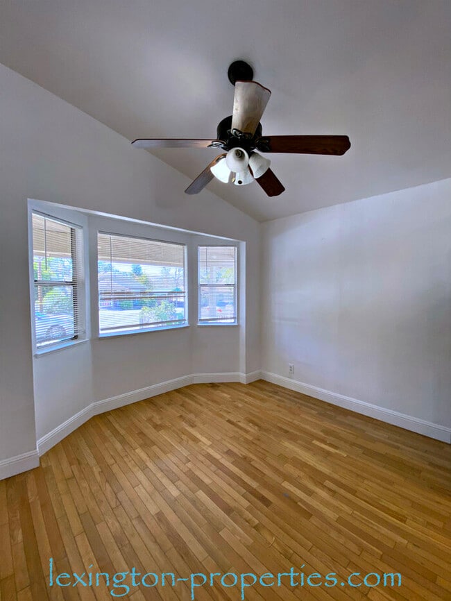Fantastic, 3Bd/2Ba, Home in the Heart of Rocklin! Off Pacific St., Near Johnson-Springview Park!