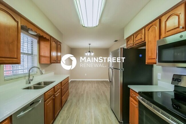 Photo - 3 Bedroom Pet-Friendly Home in Brandon, FL...