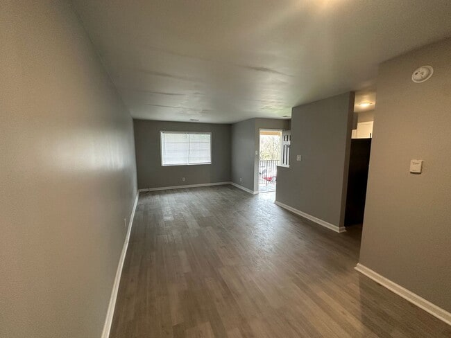 Photo - Experience Luxury Living at Bellagio Living II: Modern Apartments in Lawrence, Indiana Unit 8940-B