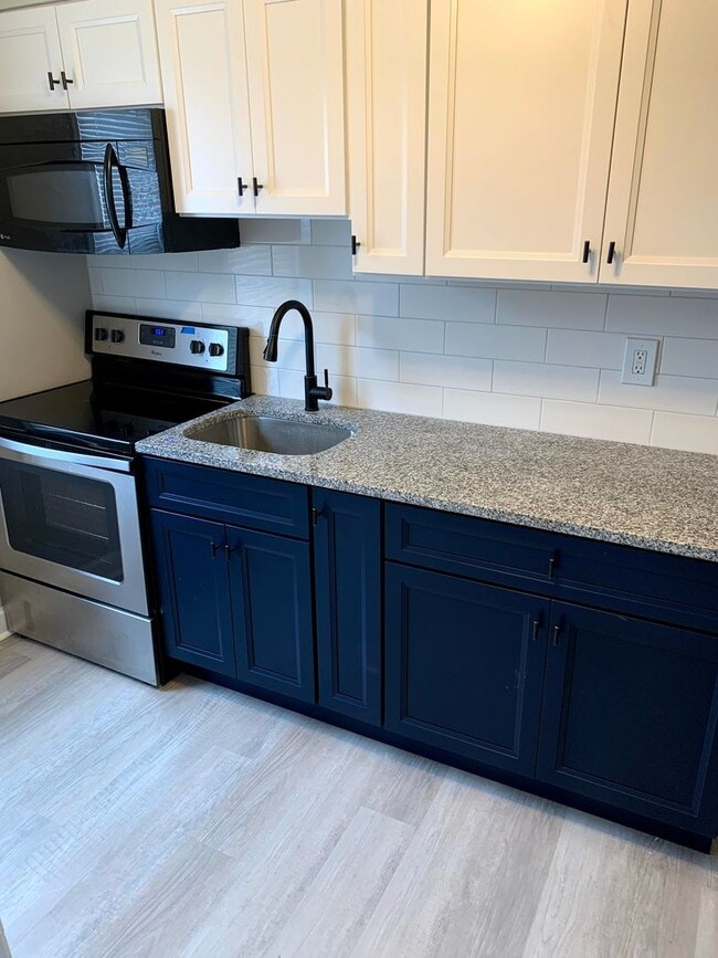 Photo - 5514 The Alameda