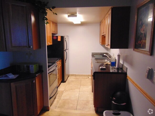Building Photo - 4600 E Asbury Cir Unit 4600 E Asbury Cr. #510 Rental