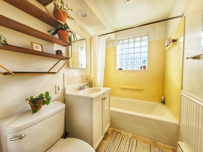 Photo - 5834 Balsam Rd Unit 3