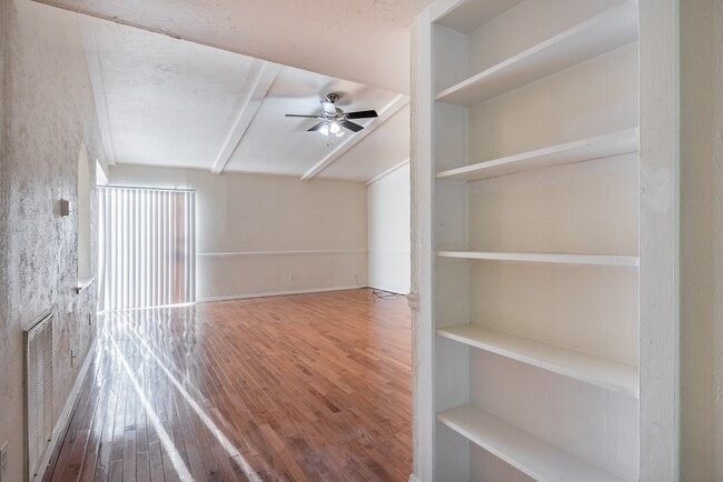 Photo - 5139 Sprey Dr