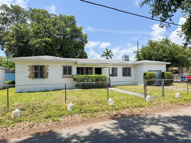 Building Photo - 6500 NE 1st Pl Rental