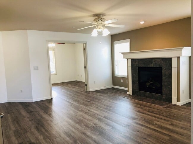 Photo - Lovely DuPont home, 3 beds, 2.5 baths