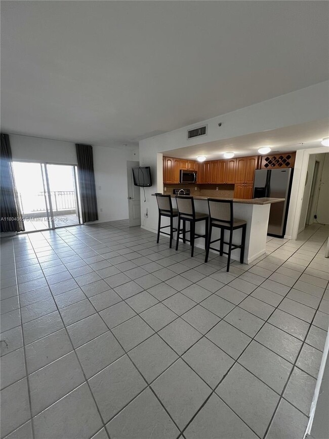 Photo - 120 SW 37th Ave Condo Unit 501