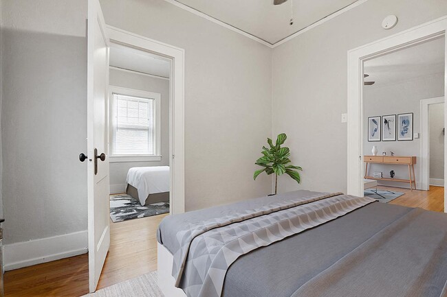 Photo - 1027 Washington Street