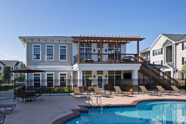 Swimming Pool - French Mill Apartments