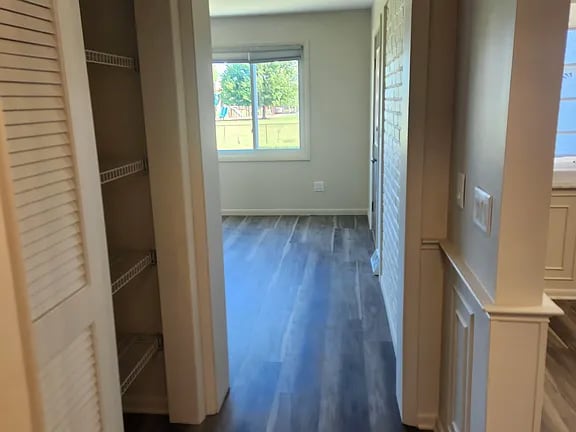 Photo - 3249 N Eastmoreland Dr