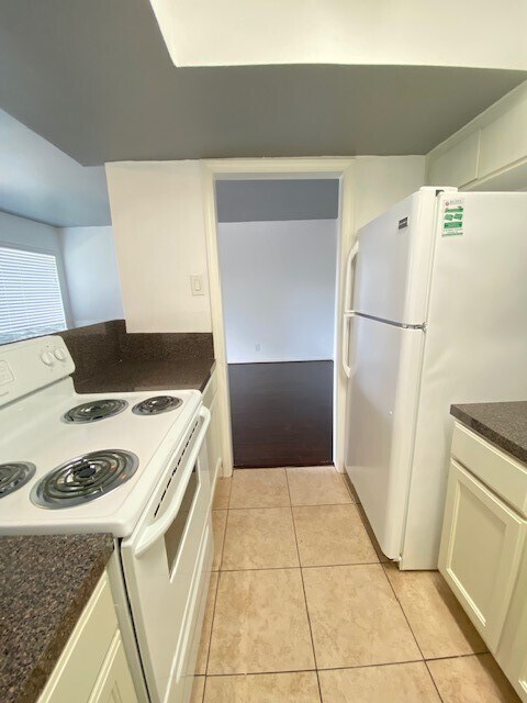 Photo - 4701 Bell St