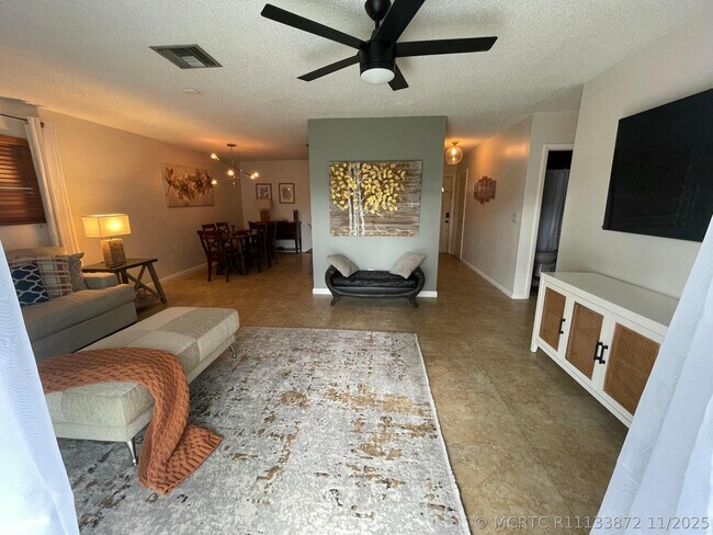 Photo - 187 Auburn Dr