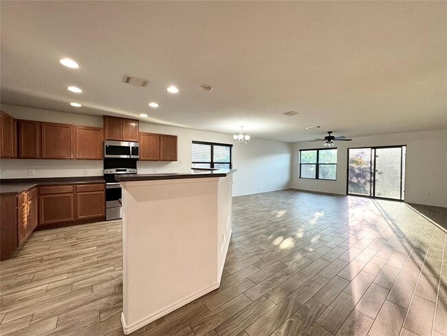 Photo - 1152 Hyde Park Dr