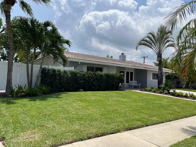 Photo - 1288 SW 7th St